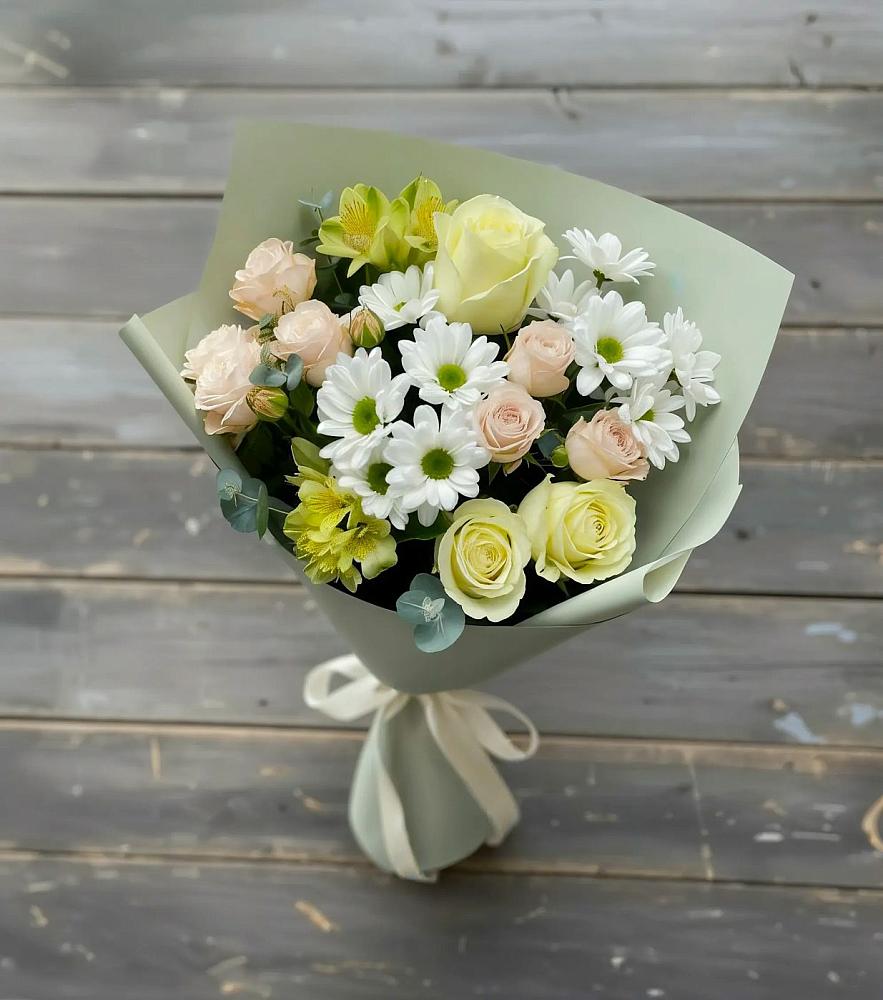 Букет цветов из: Альстромерии, Розы и Хризантемы в Южно-Морской