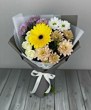 Букет цветов из:  Розы, Герберы и Хризантемы в Южно-Морской
