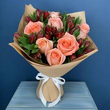 Букет цветов из:  Розы и Альстромерии #REPLACE_PRED# Южно-Морской