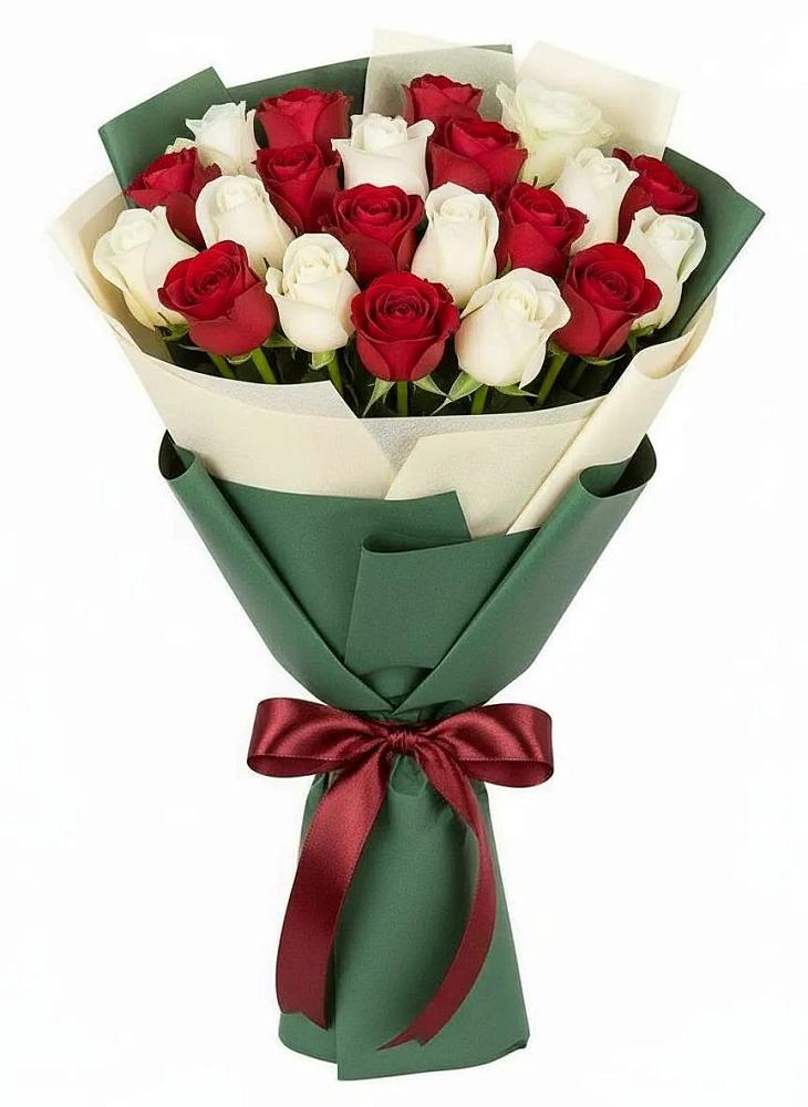 Букет Микс из красных и белых роз в Южно-Морской