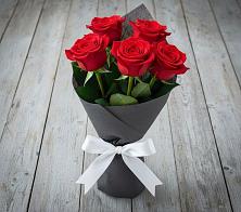 Букет 5 Красных роз Эдлесс Лав #REPLACE_PRED# Южно-Морской