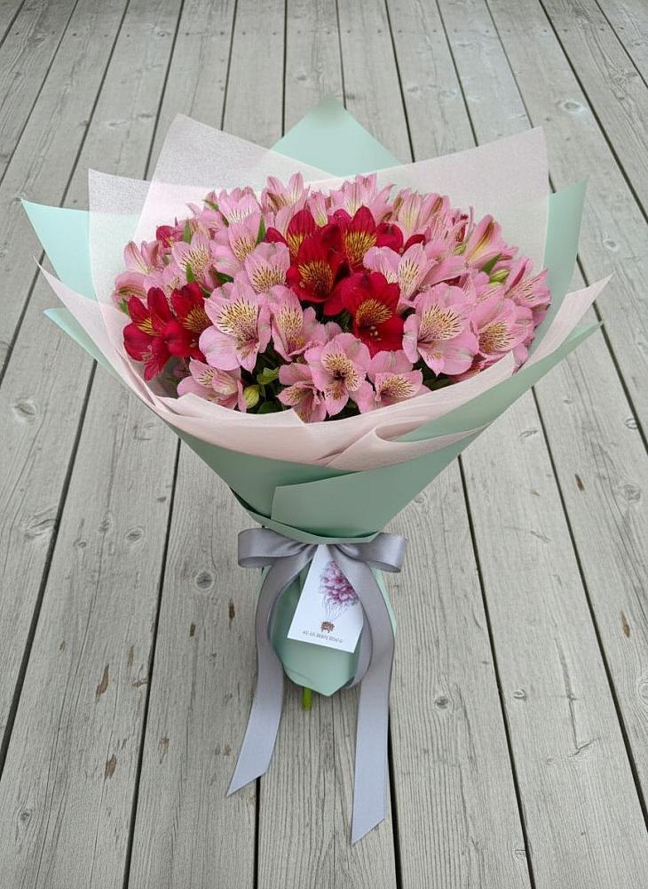 Букет цветов из: Альстромерии в Южно-Морской