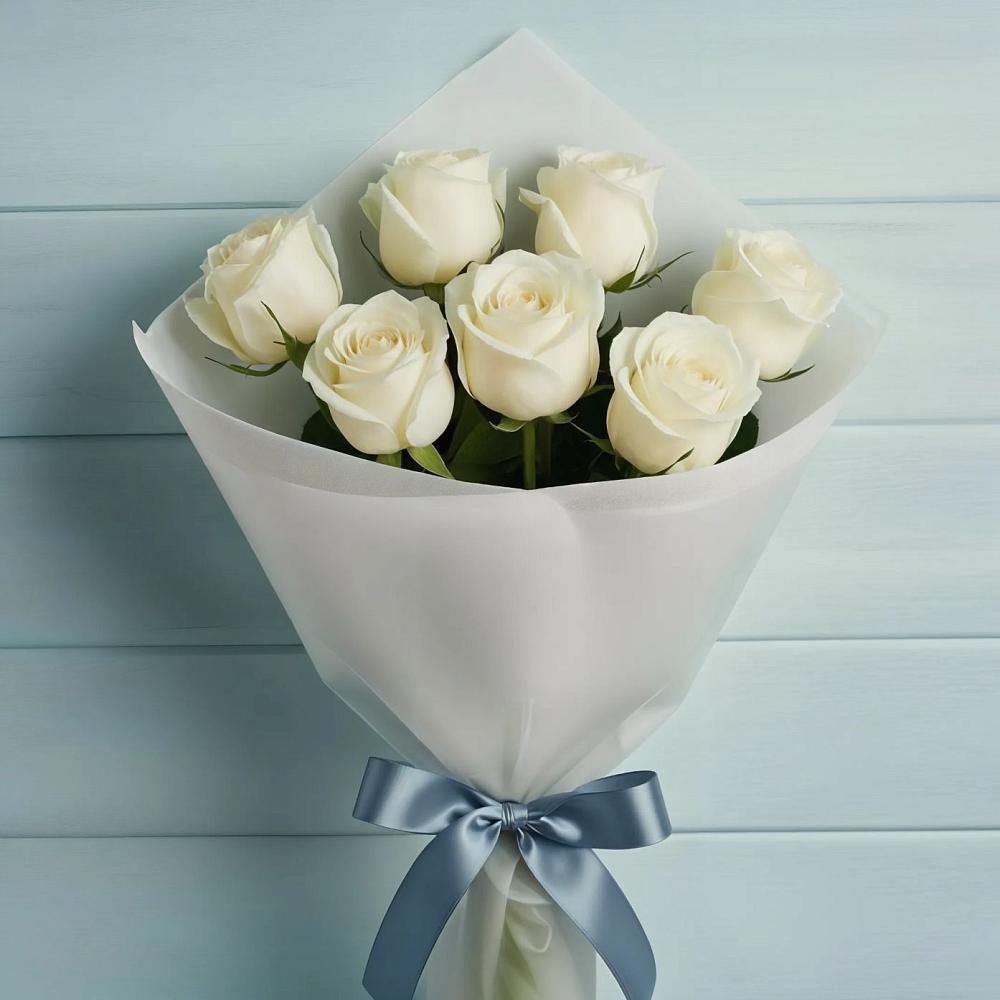 Букет 7 Белых роз Эдлесс Лав в Южно-Морской